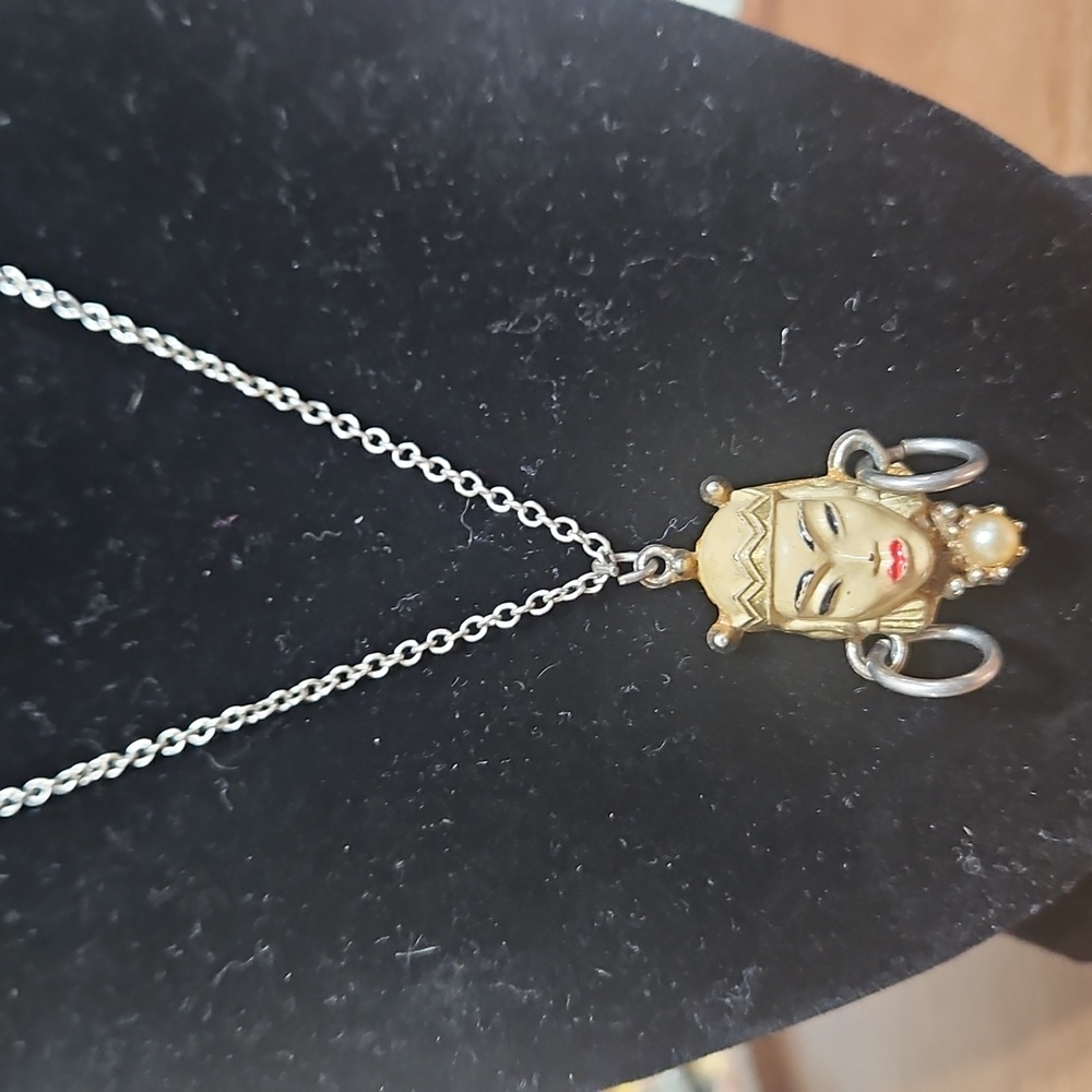 Selro Selini Asian Princess Pendant Necklace - Picture 3 of 5